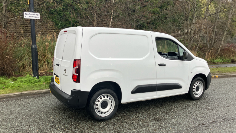 Peugeot Partner Standard Diesel 1000 1.5 BlueHDi 100 Professional Premium + Van